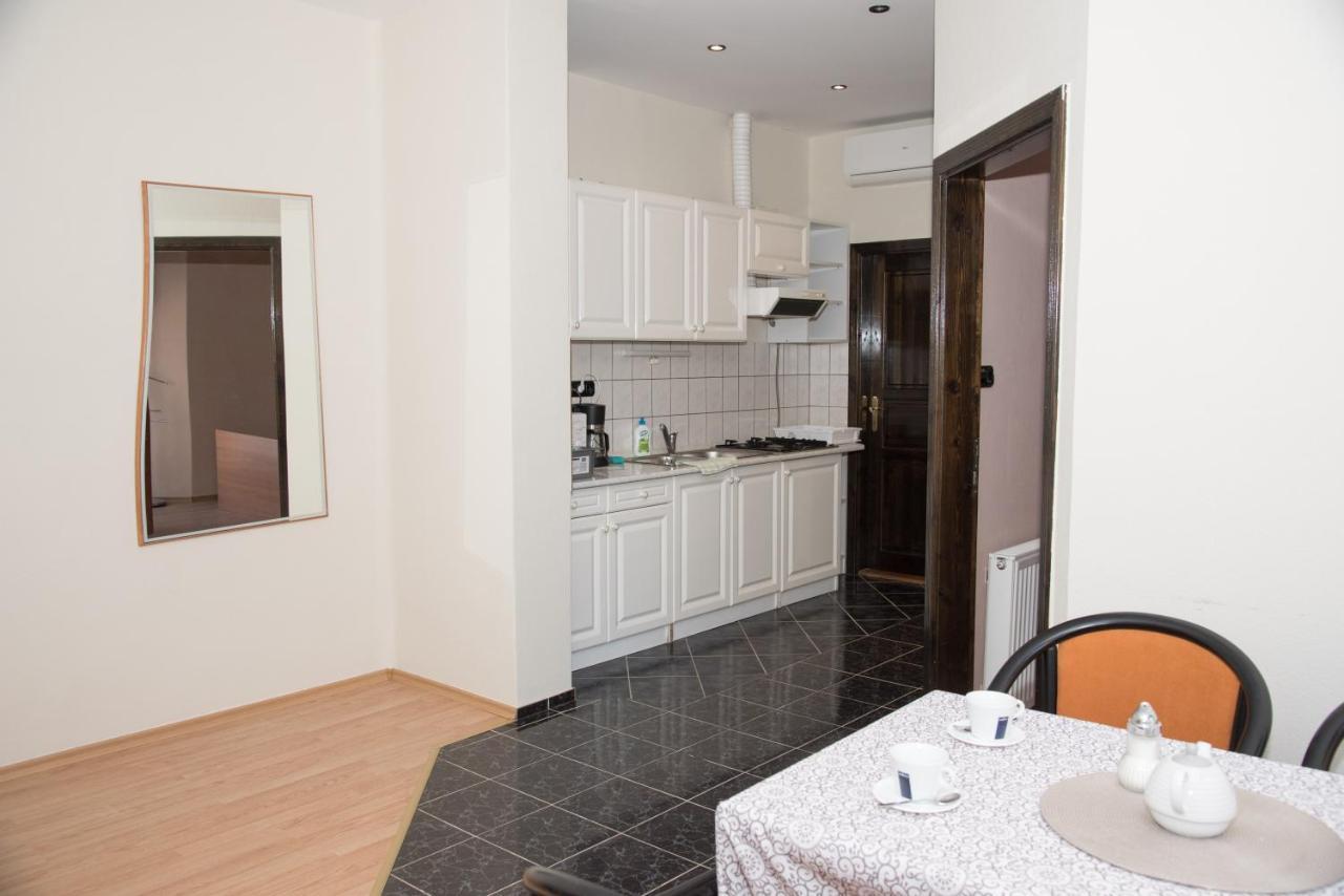 Astoria Panzio Bed & Breakfast Hévíz Екстериор снимка