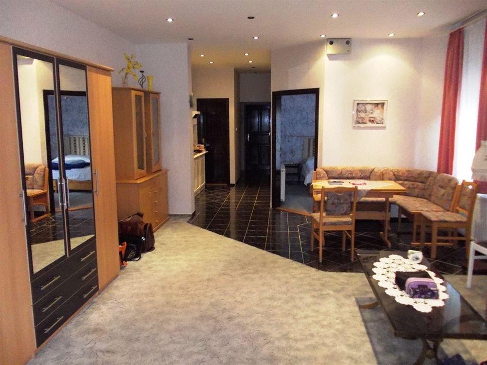 Astoria Panzio Bed & Breakfast Hévíz Екстериор снимка