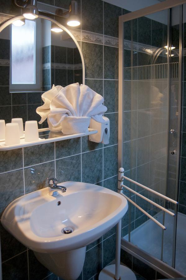 Astoria Panzio Bed & Breakfast Hévíz Екстериор снимка